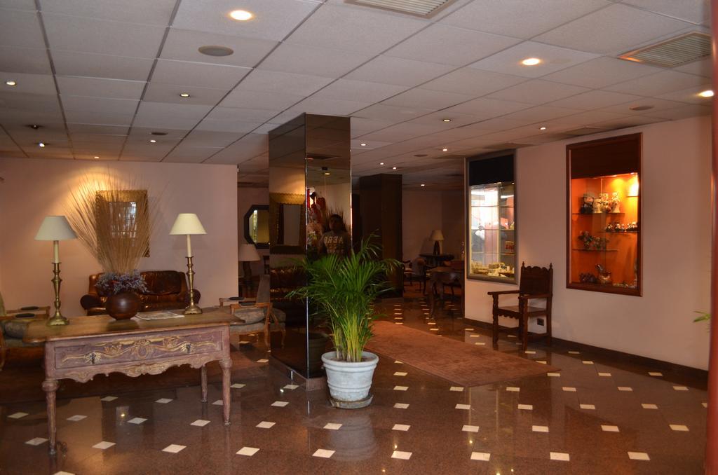 Hotel Maria Angola Lima Exteriér fotografie